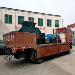 2PGY1200x800半自動液壓對輥制砂機發(fā)往湖北