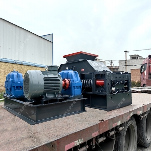 800x600直連對輥破碎制砂機發往山西