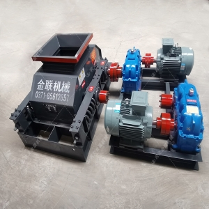 2PG800x600直連對(duì)輥制砂機(jī)設(shè)備發(fā)貨 發(fā)往河南