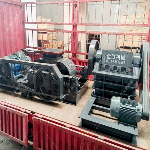 對輥破碎機安裝現場圖片