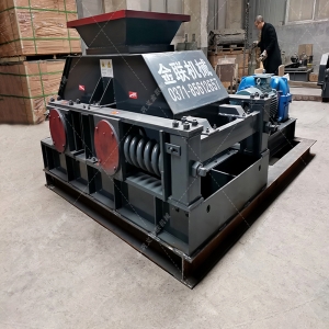 2PG86型直連式對輥制砂機發(fā)貨 發(fā)往重慶