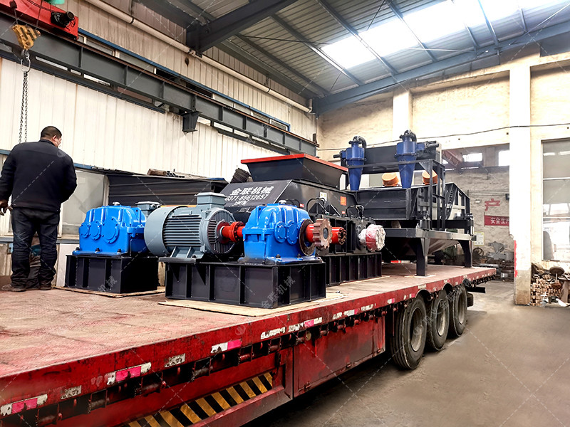 2PG1000x700對輥制砂機(jī)發(fā)貨 發(fā)往甘肅