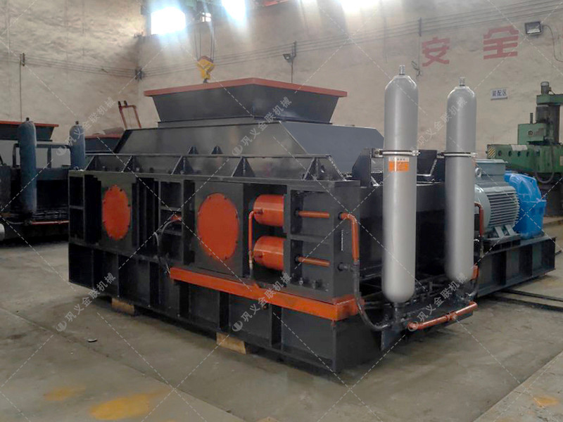 1500x1000型液壓對輥破碎機第二臺再次發往云南昆明