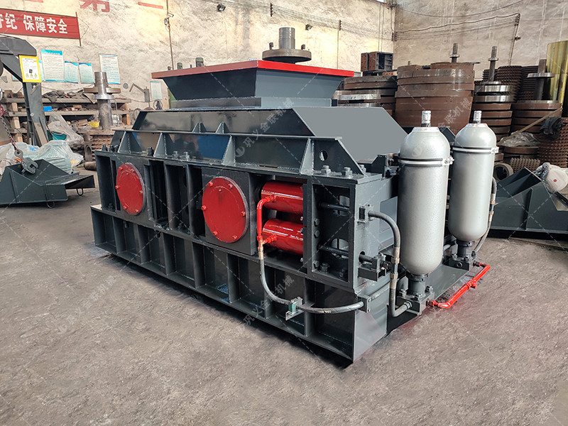 1000x700液壓直聯(lián)對(duì)輥制砂機(jī)發(fā)貨圖片