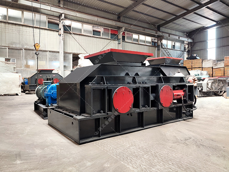 液壓直聯(lián)對(duì)輥破碎機(jī)-對(duì)輥式制砂機(jī)發(fā)貨圖片