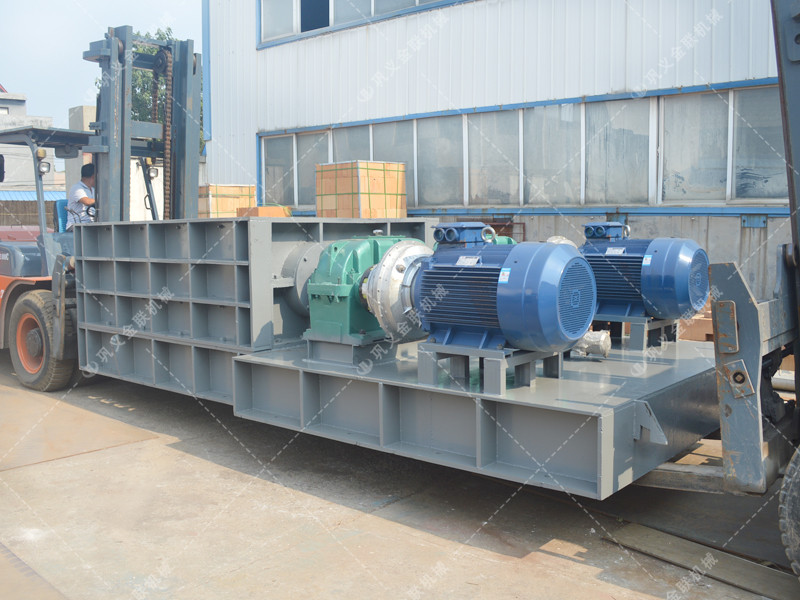 大型強力分級雙齒輥破碎機發往山東破碎煤炭