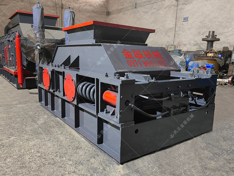 2pgc600*900雙齒輥破碎機發往安徽淮南破碎煤矸石