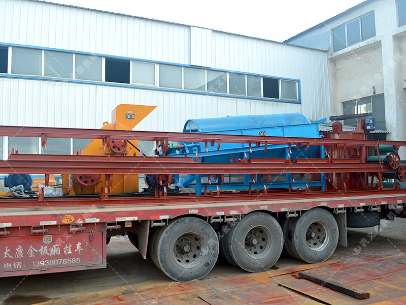 雙級粉碎機(jī)生產(chǎn)線設(shè)備發(fā)往云南瀾滄