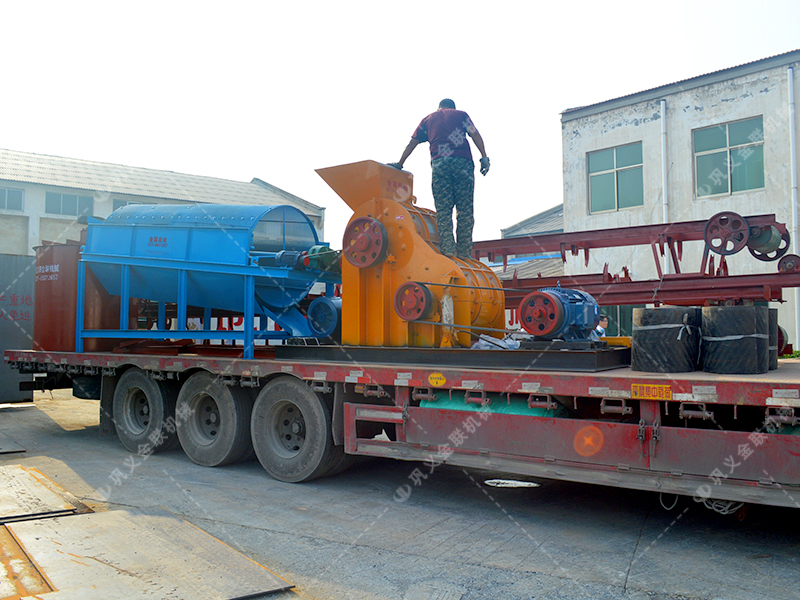 雙級粉碎機(jī)生產(chǎn)線設(shè)備發(fā)往云南瀾滄