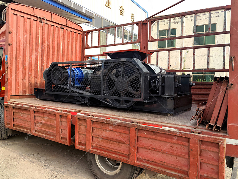 2PG46對輥破碎機發(fā)往河北石家莊破碎石灰石