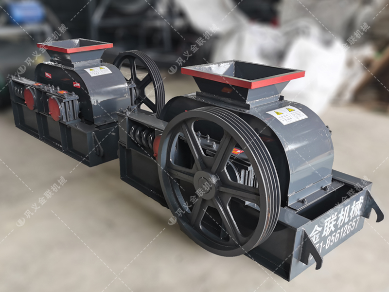 兩臺小型對輥破碎機發往廣東破碎石英砂 兩臺小型對輥破碎機發往廣東破碎石英砂