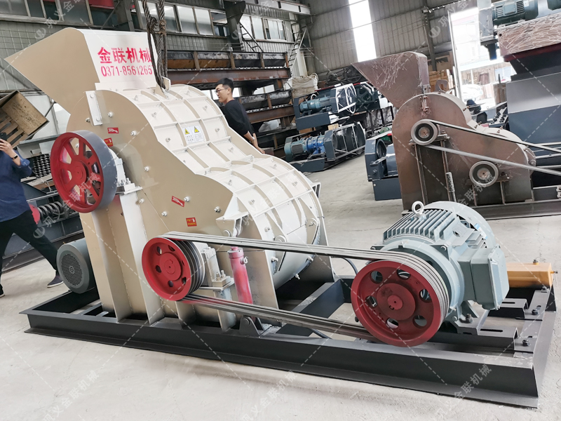 大型雙級粉碎機發往甘肅破碎煤矸石
