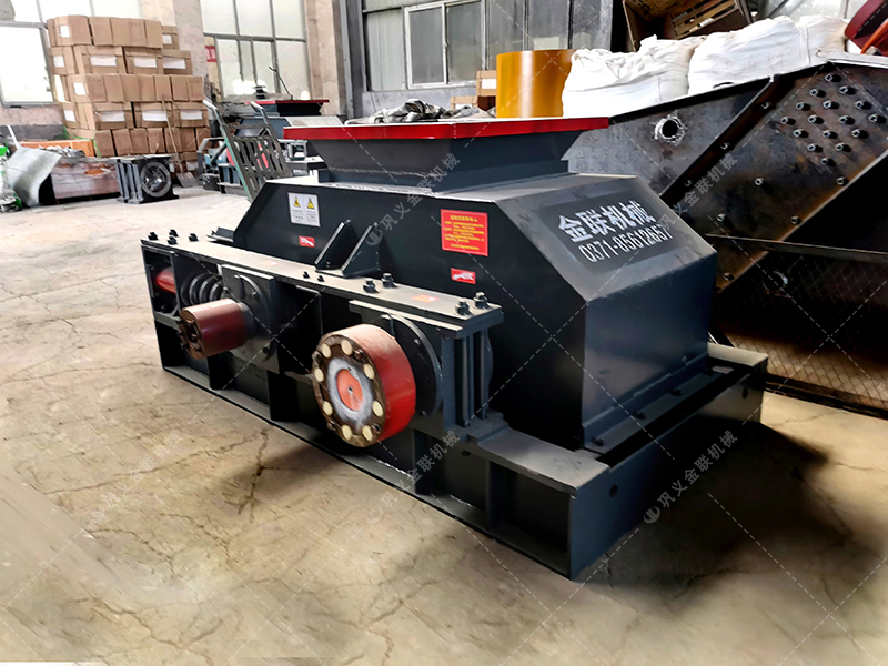 2PG86對輥破碎機發往貴州破碎鵝卵石 2PG86對輥破碎機發往貴州破碎鵝卵石