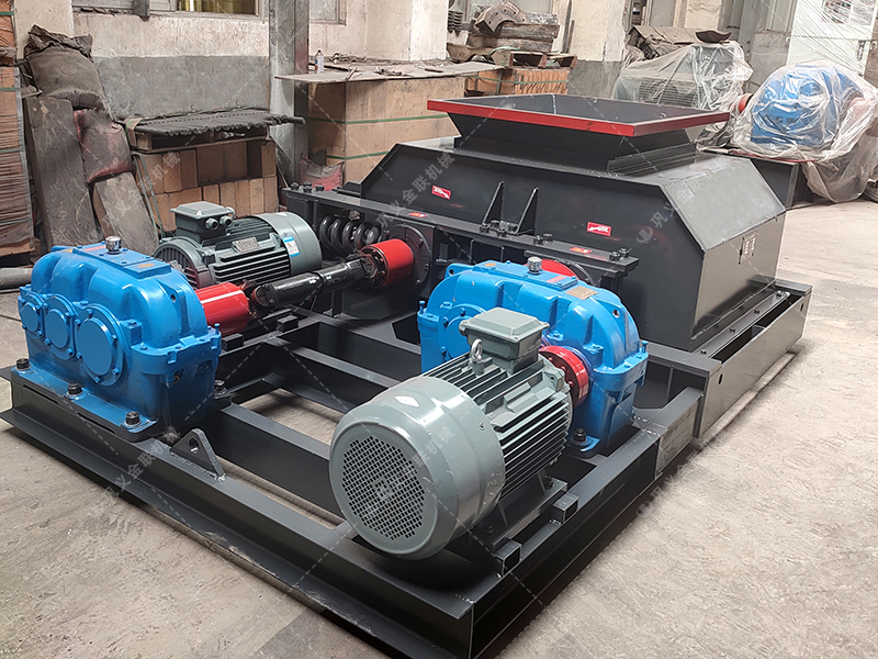 雙齒輥破碎機發往青海格爾木破碎鎳礦 雙齒輥破碎機發往青海格爾木破碎鎳礦