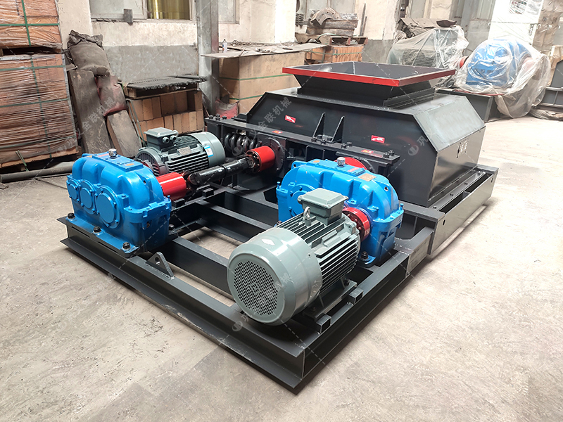 雙齒輥破碎機發往青海格爾木破碎鎳礦 雙齒輥破碎機發往青海格爾木破碎鎳礦