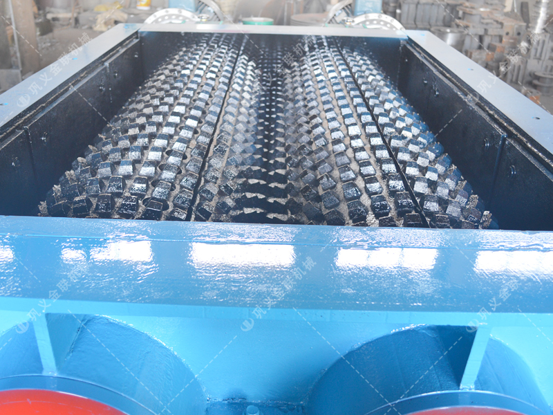 強力雙齒輥破碎機發往山西破煤