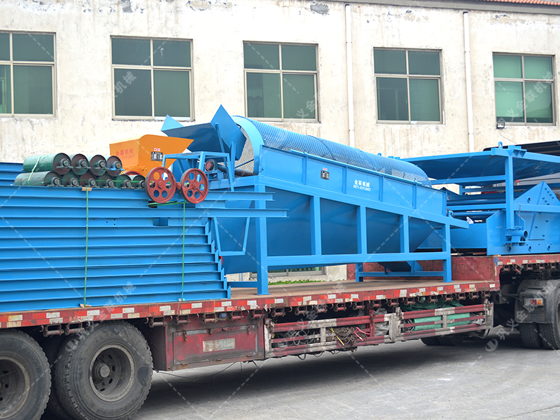 小型粉碎機(jī)生產(chǎn)線發(fā)往甘肅_破碎紅土