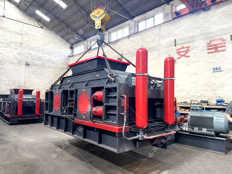 對(duì)輥破碎機(jī)常見(jiàn)故障排查:10個(gè)問(wèn)題及解決方案匯總 對(duì)輥破碎機(jī)常見(jiàn)故障排查:10個(gè)問(wèn)題及解決方案匯總