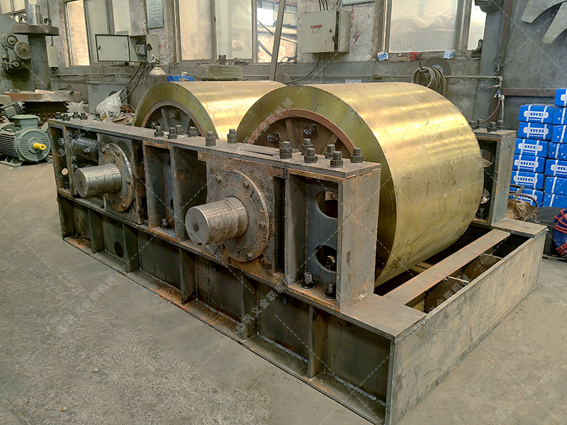 對(duì)輥破碎機(jī)常見(jiàn)故障排查:10個(gè)問(wèn)題及解決方案匯總 對(duì)輥破碎機(jī)常見(jiàn)故障排查:10個(gè)問(wèn)題及解決方案匯總