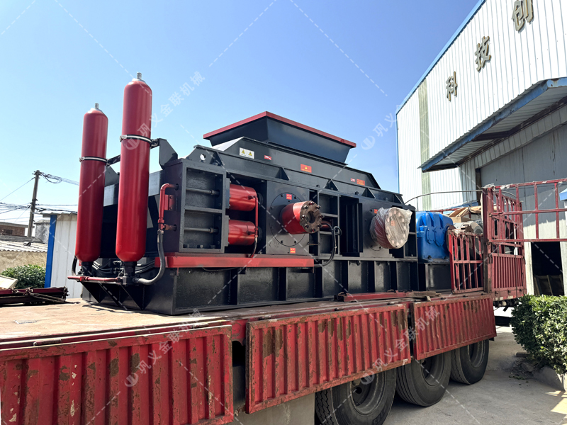 對(duì)輥破碎機(jī)常見(jiàn)故障排查:10個(gè)問(wèn)題及解決方案匯總 對(duì)輥破碎機(jī)常見(jiàn)故障排查:10個(gè)問(wèn)題及解決方案匯總