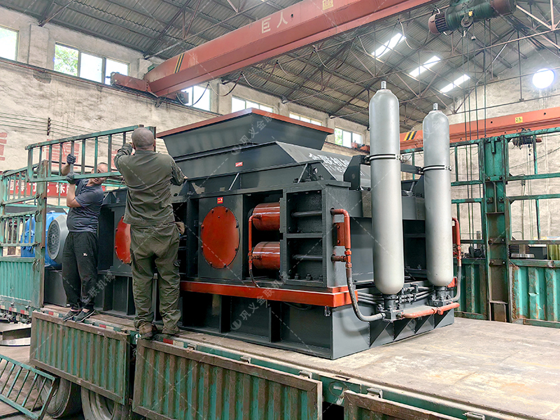 砂石企業(yè)紛紛升級對輥破碎機設備,原因究竟為何? 砂石企業(yè)紛紛升級對輥破碎機設備,原因究竟為何?